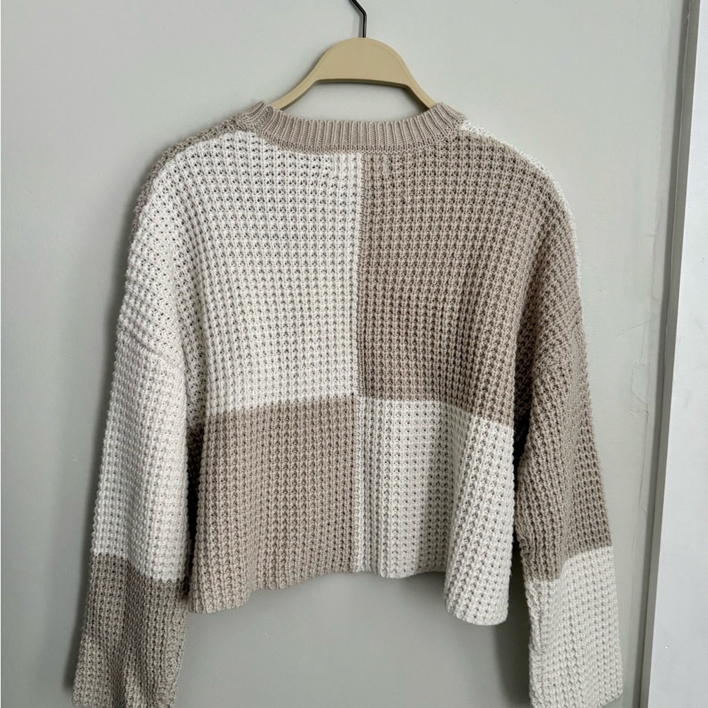 Jessica Simpson Beige and Cream Colorblock Waffle Knit Crewneck Sweater - Picture 2 of 3